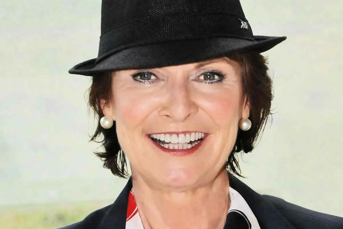 Porträtfoto von Anne M. Schüller